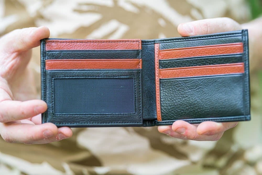 toro-nero-portofele-din-piele-naturala-walletian-red-interior-11
