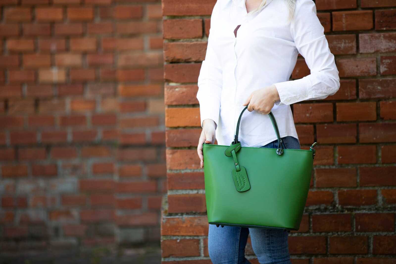 EDIT162-scaled