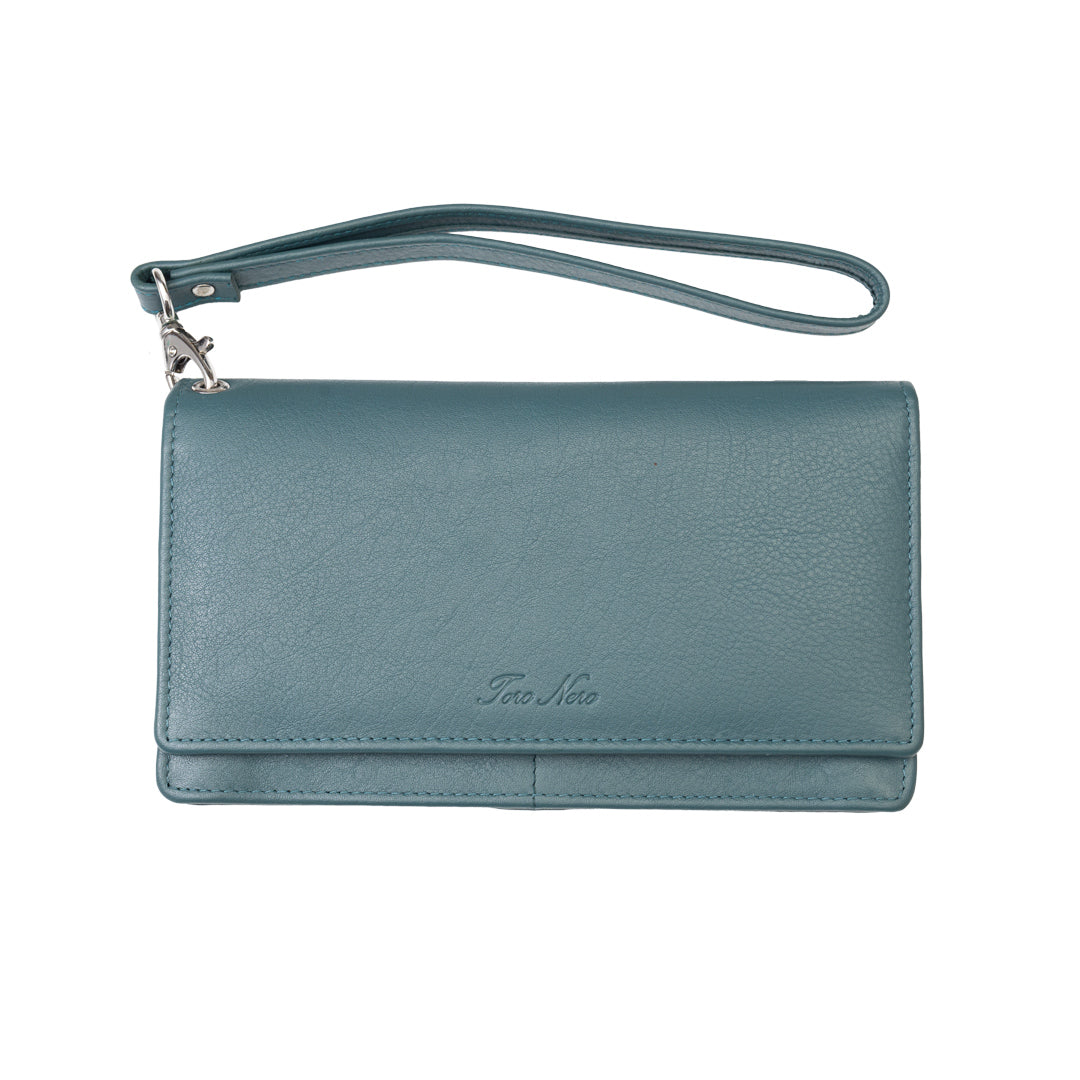 Women's wallet made of green genuine leather Chiara, Rfid protection