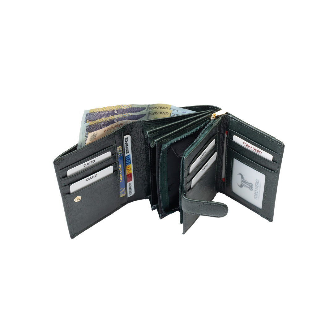 Women's wallet made of green genuine leather - Little detail
